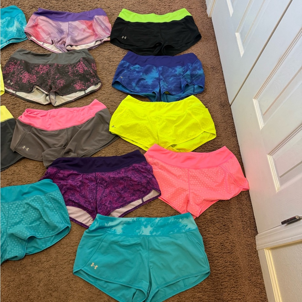Under Armour Get Set Go Shorts Run HUGE LOT OF 14 RARE HTF DISCONTINUED M - Picture 6 of 7